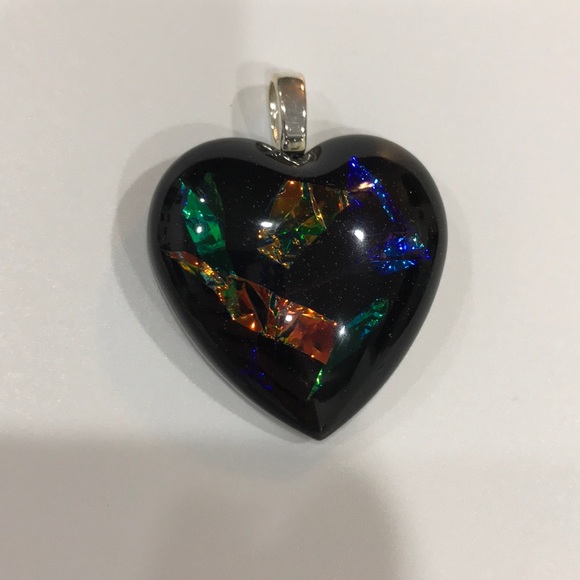 NWOT Resin Heart Pendant,  Heart Necklace, - Picture 9 of 15